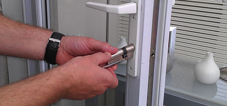 Commercial Door Lock Repair in Lincoln